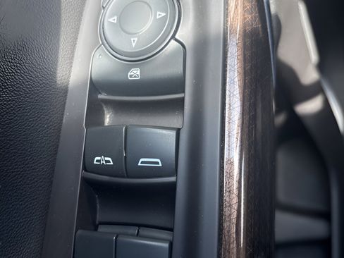 Used 2019 Chevrolet Silverado 1500 LT Trail Boss AWD/4WD image 25