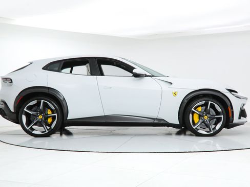 Certified 2024 Ferrari Purosangue image 32
