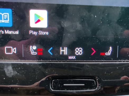 Used 2025 Volvo V60 B5 Cross Country Plus image 23