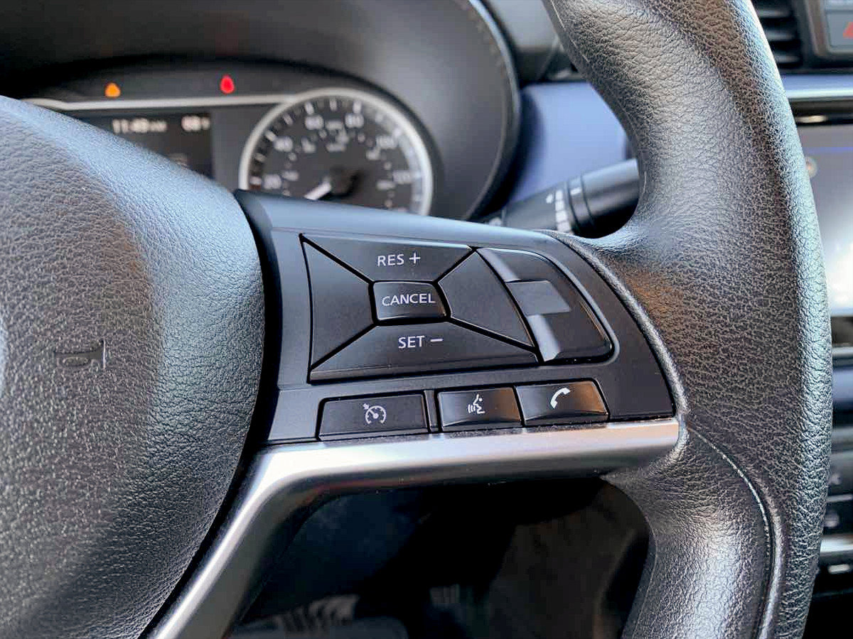 Used 2024 Nissan Versa SV FWD image 24