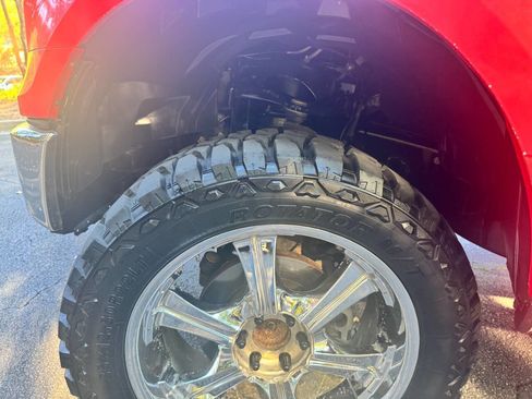 Used 2017 Ford F150 XLT w/ Equipment Group 302A Luxury image 9