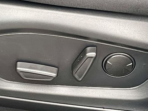New 2026 Ford Explorer Active RWD image 14