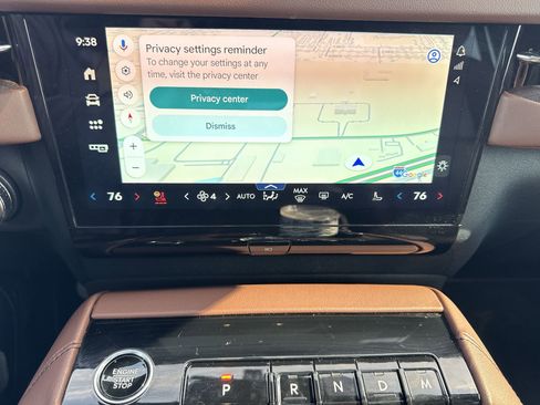 Used 2025 Lincoln Navigator Reserve AWD/4WD image 17