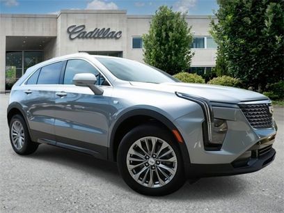 Used 2024 Cadillac XT4 Luxury w/ Cold Weather Package
