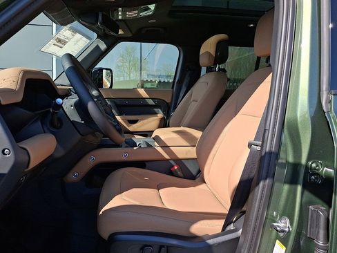 New 2026 Land Rover Defender 110 X-Dynamic SE AWD/4WD image 9