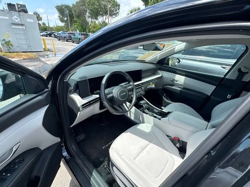 Certified 2026 Hyundai Tucson SE FWD image 37