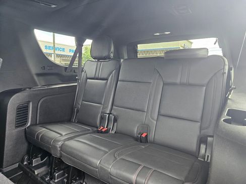 Used 2021 Chevrolet Suburban RST w/ Luxury Package AWD/4WD image 20