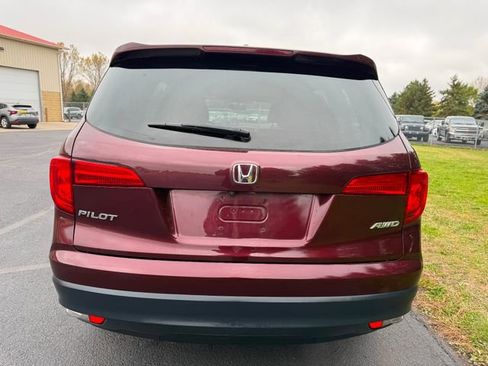 Used 2017 Honda Pilot EX image 2