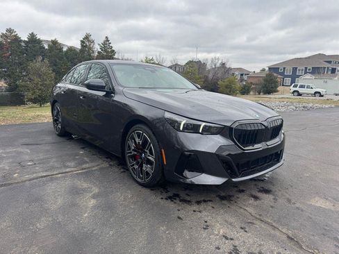 New 2026 BMW 540i xDrive w/ M Sport Package image 8