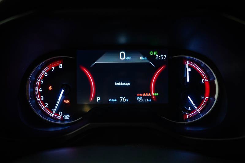 Used 2019 Toyota RAV4 Limited w/ Carpet Mat Package FWD image 18