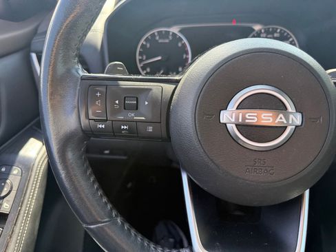 Certified 2022 Nissan Rogue SV w/ SV Premium Package FWD image 18