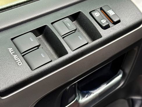 Used 2024 Toyota 4Runner Limited image 22