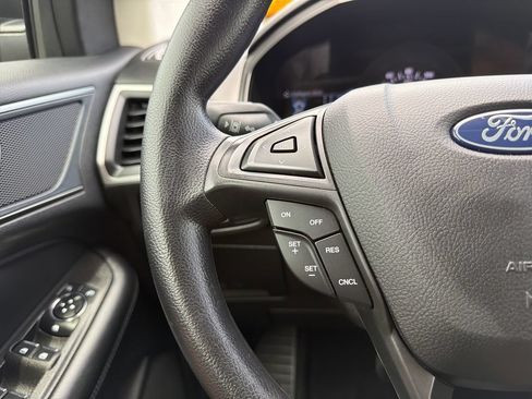 Used 2024 Ford Edge SE w/ Black Appearance Package AWD/4WD image 25