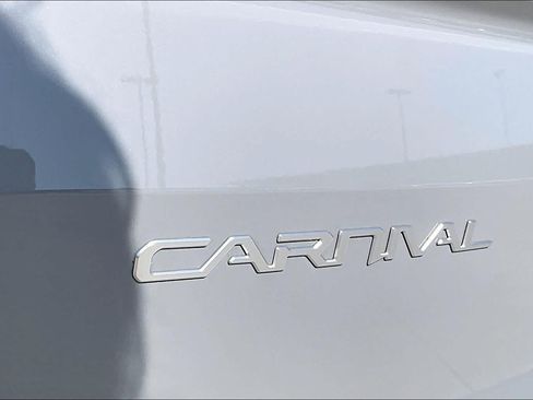 Used 2024 Kia Carnival SX Prestige FWD image 29