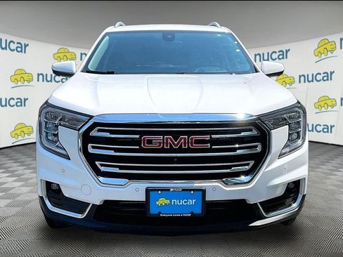 Used 2023 GMC Terrain SLT w/ Tech Package AWD/4WD image 2