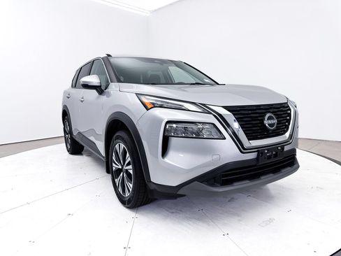 Used 2022 Nissan Rogue SV FWD image 11