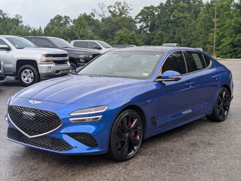 Used 2023 Genesis G70 2.0T w/ Sport Prestige Package RWD image 5