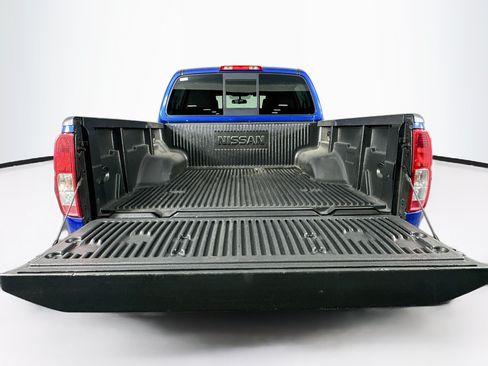 Used 2014 Nissan Frontier SV AWD/4WD image 26