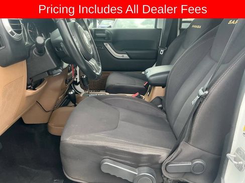 Used 2013 Jeep Wrangler Unlimited Sahara w/ Dual Top Group AWD/4WD image 8