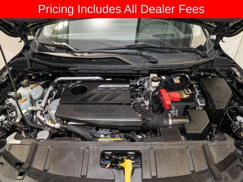 Certified 2024 Nissan Rogue Platinum w/ Platinum Premium Package FWD image 23