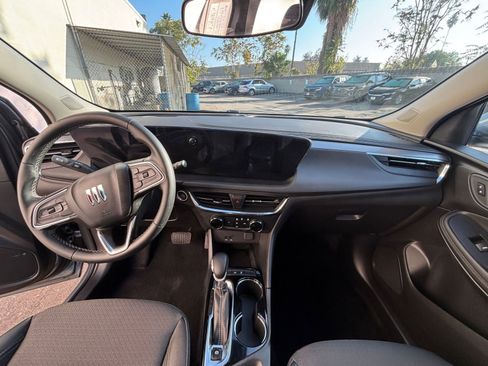 Used 2025 Buick Encore GX Preferred image 33