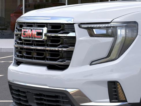 New 2025 GMC Acadia Elevation image 13