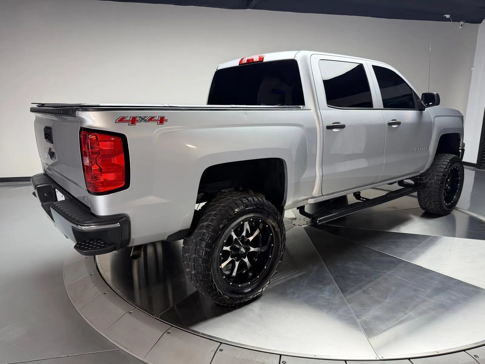 Used 2014 Chevrolet Silverado 1500 LT AWD/4WD image 2