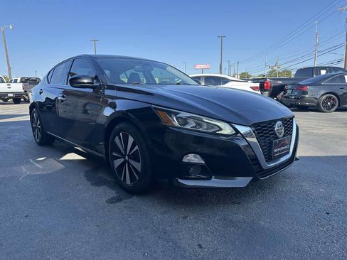 Used 2019 Nissan Altima 2.5 SV FWD image 5