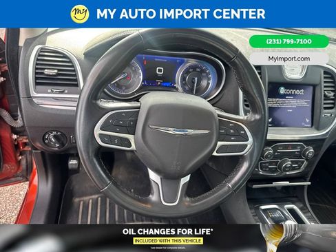 Used 2021 Chrysler 300 Touring L w/ Popular Equipment Group AWD/4WD image 9