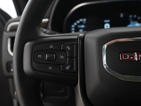Used 2023 GMC Yukon XL AT4 w/ AT4 Premium Package AWD/4WD image 29