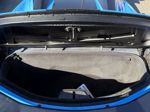 Used 2021 Chevrolet Corvette Stingray Preferred Conv w/ Z51 Performance Package image 9