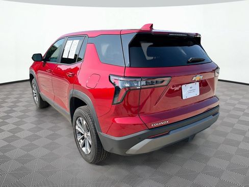 Used 2026 Chevrolet Equinox LT w/ Convenience Package II FWD image 8