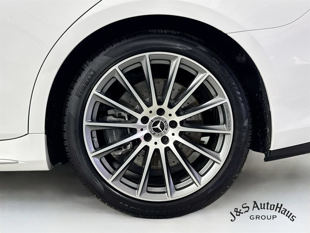 Used 2025 Mercedes-Benz S 580 4MATIC Sedan w/ AMG Line Package image 40
