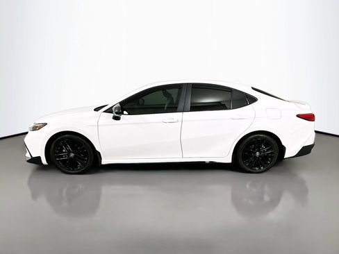 Certified 2025 Toyota Camry SE image 8