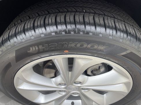 Used 2021 Buick Encore GX Preferred w/ Cold Weather Comfort Package image 7