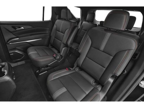 Used 2025 Chevrolet Traverse RS AWD/4WD image 15