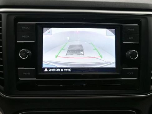 Used 2022 Volkswagen Atlas Cross Sport SE AWD/4WD image 11
