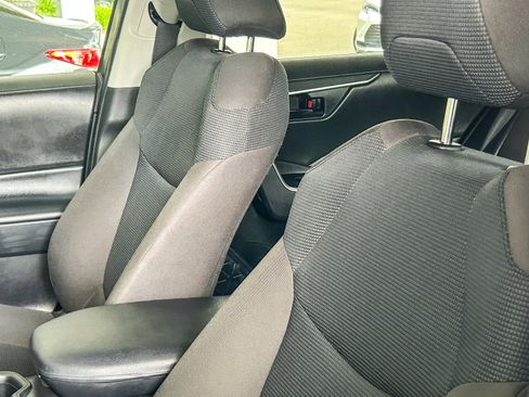 Used 2023 Toyota RAV4 LE FWD image 23