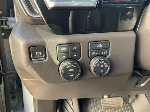 Used 2024 Chevrolet Silverado 1500 LT Trail Boss w/ Convenience Package II image 8