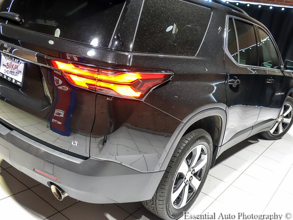 Used 2023 Chevrolet Traverse LT w/ LT Premium Package AWD/4WD image 8