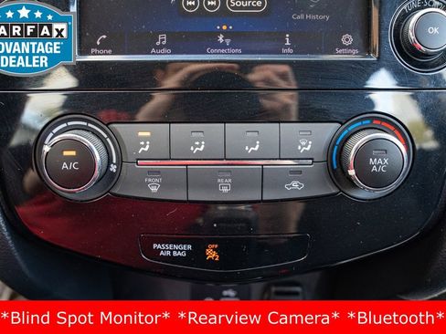 Used 2018 Nissan Rogue S image 28