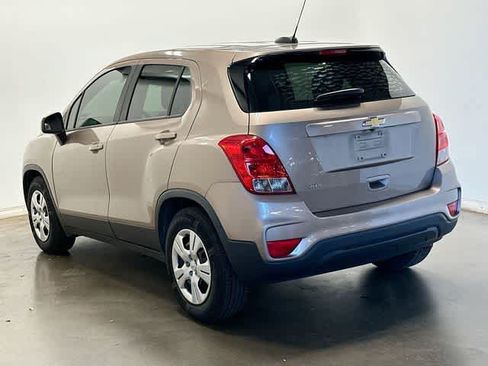Used 2018 Chevrolet Trax LS FWD image 20