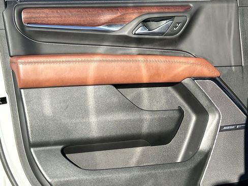 Used 2024 GMC Yukon XL Denali Ultimate image 23