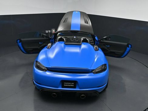 Certified 2025 Porsche 718 Boxster Spyder RS RWD image 29