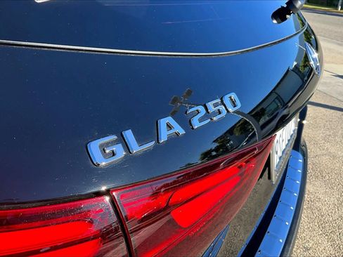 Used 2025 Mercedes-Benz GLA 250 image 9