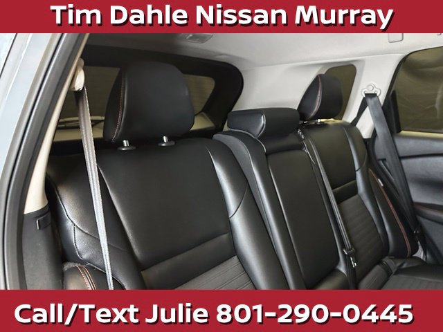 Used 2025 Nissan Rogue SV AWD/4WD image 19
