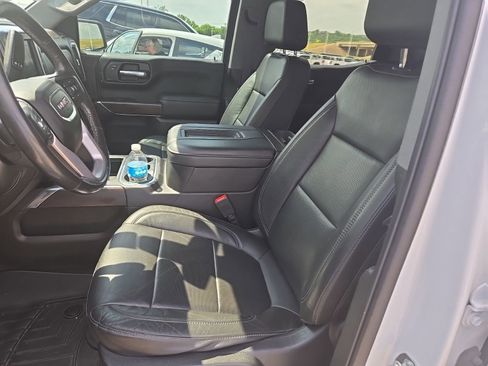 Used 2020 GMC Sierra 1500 SLT image 16
