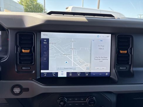 Used 2023 Ford Bronco Badlands image 18