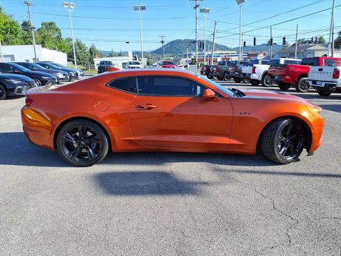 Certified 2022 Chevrolet Camaro LT RWD image 3
