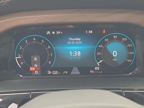 Certified 2025 Volkswagen Atlas SE image 20